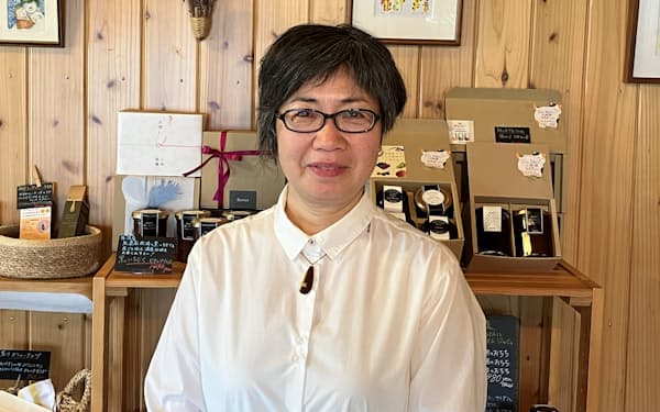 店ではジャムやハーブなども販売（新潟県佐渡市）